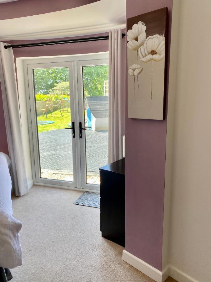 One Of The Best Properties In Lyme! Breathtaking Views Across The Whole Bay. 3 Stories With 2 Tier Veranda Around The Property. Sleeps 6 라임레지스 외부 사진