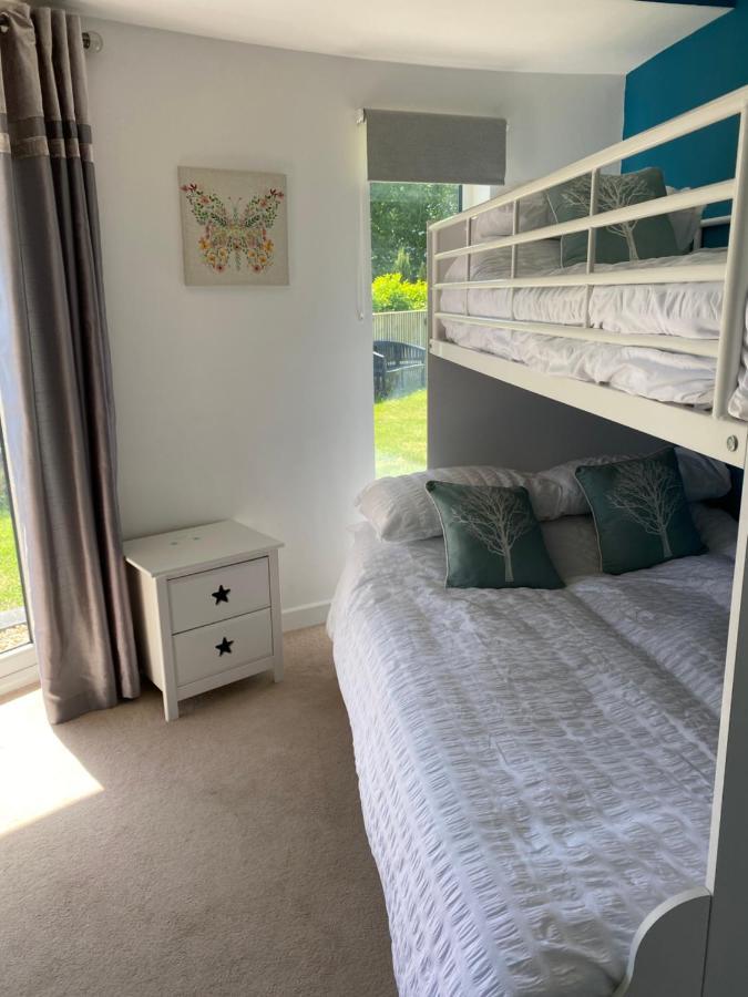 One Of The Best Properties In Lyme! Breathtaking Views Across The Whole Bay. 3 Stories With 2 Tier Veranda Around The Property. Sleeps 6 라임레지스 외부 사진